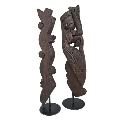 Standbeeld/Sculptuur 18x18x67cm Oud houtsnijwerk